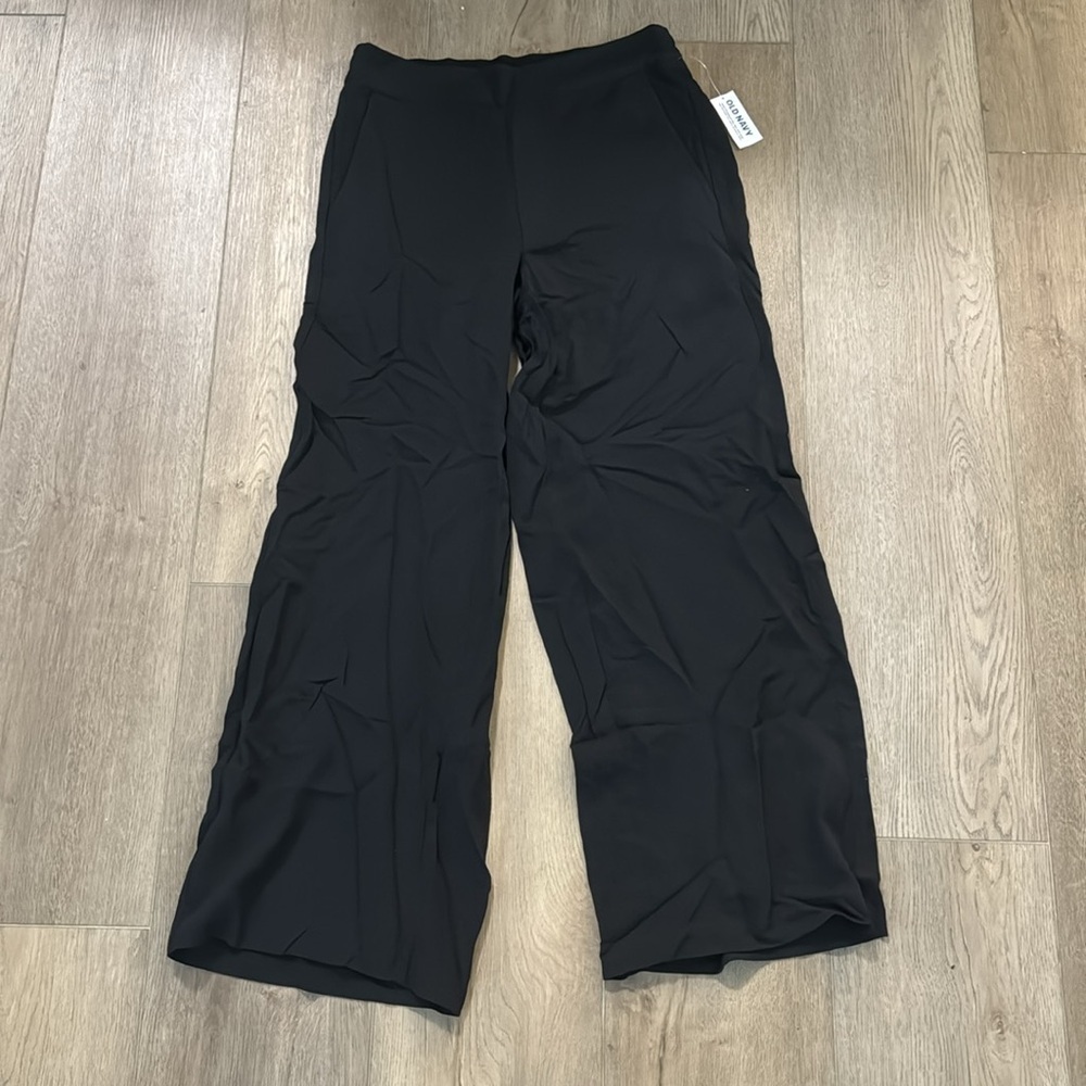 NWT! Old Navy Black High-Waisted Playa Soft-Spun Wide-Leg Pants 🛝 - Picture 9 of 10